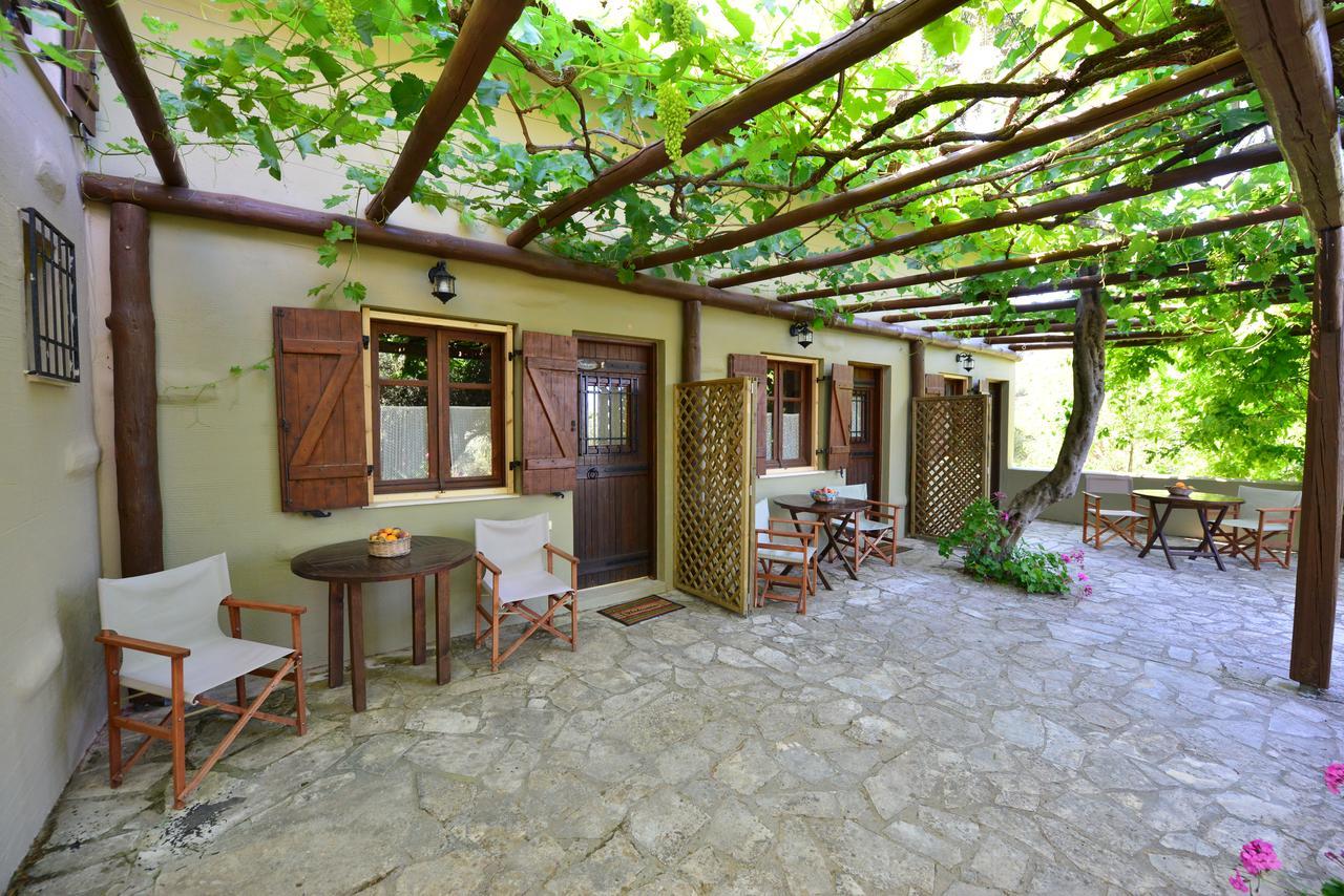 Viglatoras Daire Sárkhos Dış mekan fotoğraf